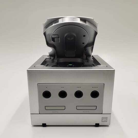 I Bought a PORTABLE GAMECUBE from … 