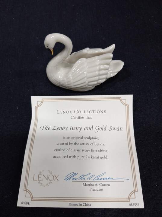 Set Of 4 Lenox Ivory & Gold Porcelain Figurines image number 2
