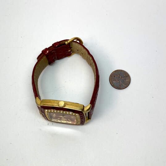 Designer Joan Rivers Classics 377 Gold-Tone Rhinestone Analog Wristwatch image number 2