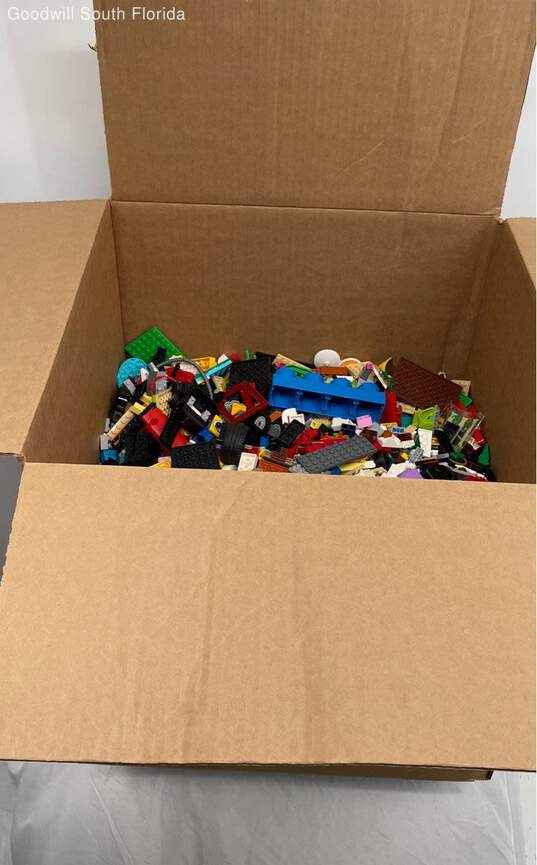 Lot Of Assorted Lego & Duplo Multicolor Mixed Bricks Blocks Building Toy 26 Lbs image number 2