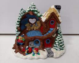 Wee Crafts Santa's Bear Factory Figurine