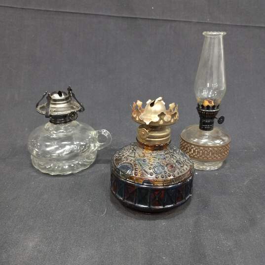 Bundle of 3 Vintage Oil Lamps image number 1