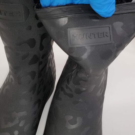 Hunter Brand Black Cheetah Embossed Pattern Rubber Boots Sz US9 UK7 image number 5