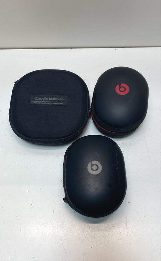 Assorted Audio Headphone Case Bundle Lot of 8 image number 2