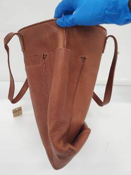 VTG Duluth Trading Co Pebbled Brown Leather Zip Top Large Tote Bag alternative image