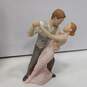Arora Design 'Lost In You' Couple Statue image number 2