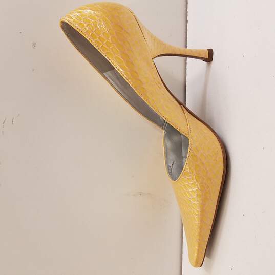 BCBGirls Yellow Heels Size 8.5 image number 2