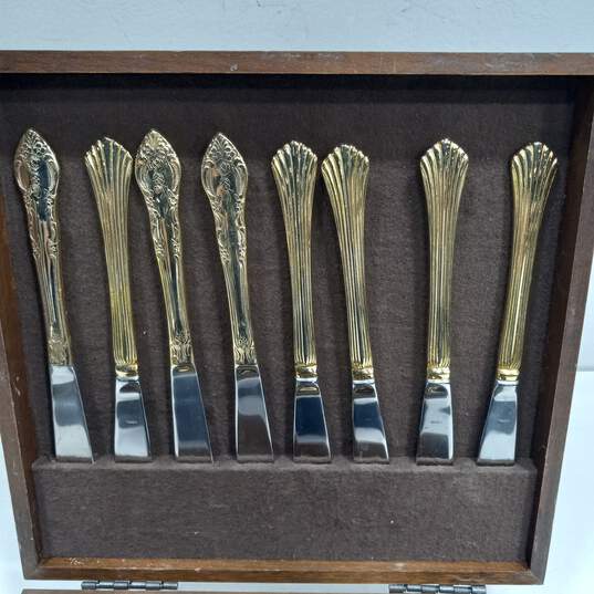 Towle Silversmith Gold Tone 43pc Flatware Set in Wood Case image number 5