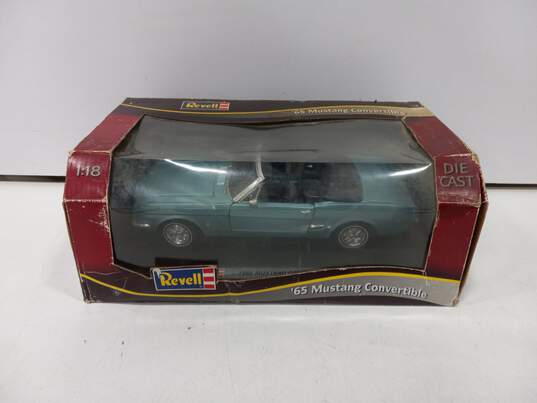 Revell Blue Mustang Convertible in Original Box image number 1