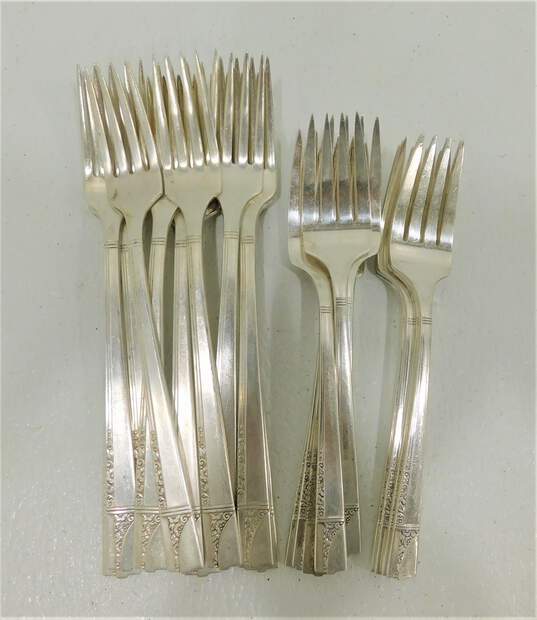 Oneida Nobility Plate Caprice Silver-Plate Forks Mixed Lot image number 1