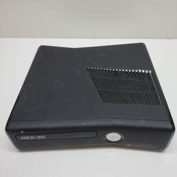 Xbox 360 S 4GB Console