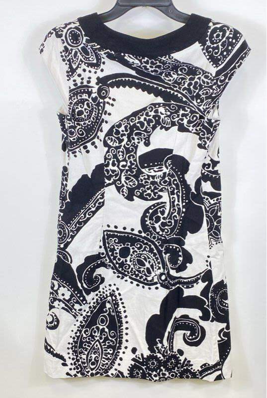 NWT Kate Spade Womens White Black Paisley Split Neck Short Shift Dress Size 2 image number 2