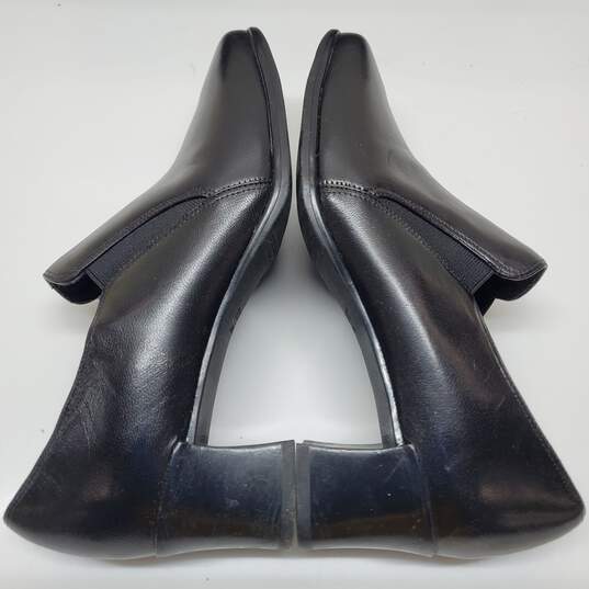 Munro American Slip On Shoe Dark Brown Shock Absorbing Heel Leather Size 6 image number 4