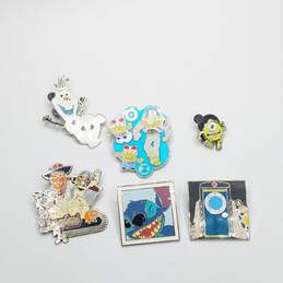 Disney Various Characters Pins 6PCS 55.9 g