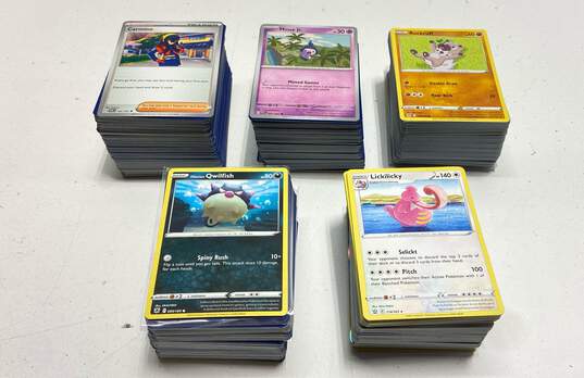 Assorted Pokémon TCG Common, Uncommon and Rare Trading Cards (600 Plus Cards) image number 3