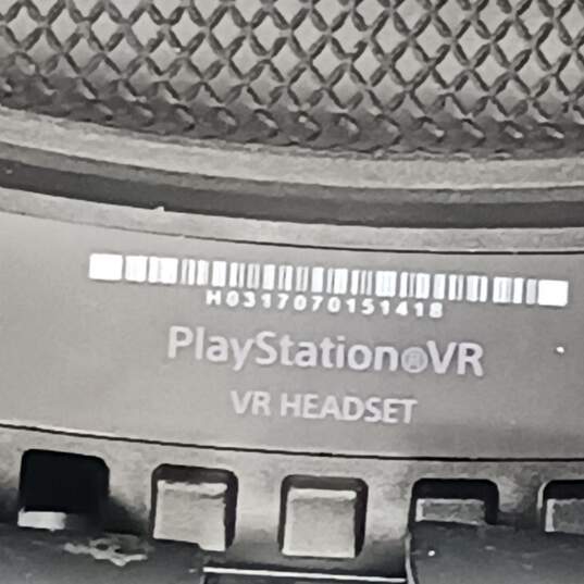 Sony PlayStation VR Headset Bundle image number 2