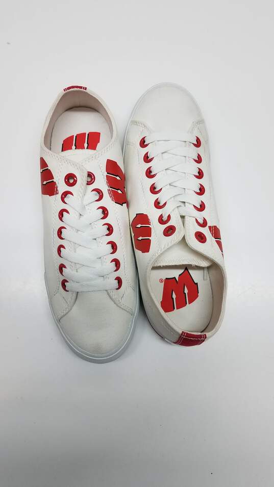 (2) Row One Wisconsin Badgers Canvas Sneakers - W 5/ M 3.5 image number 6