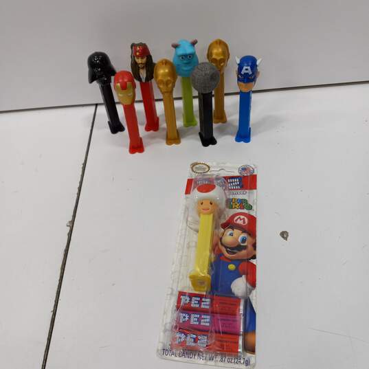 Bundle of 9 Assorted Pez's Candy Dispensers image number 1