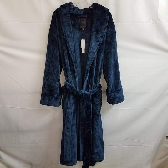 DANIEL BUCHLER Men's Plush Robe In Midnight Blue Size L/XL image number 1