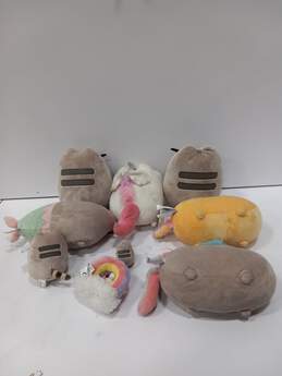 Assorted Lot of GUND Pusheen Stuffed Animal Plush Toys alternative image