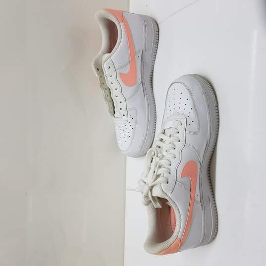 Nike Air Force 1 Women's in White/Oracle Pink