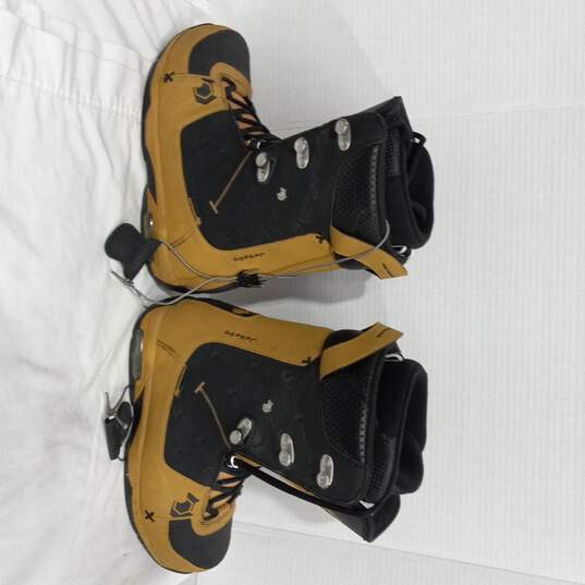 Northwave Men's Legend Black/Mustard Snowboarding Boots Size 9.5 image number 2