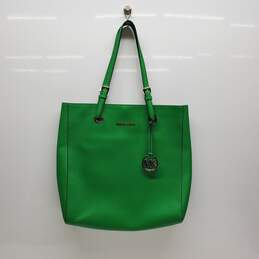 Hover to zoom Have one to sell? Sell it yourself Michael Kors Bright Green Large Shoulder Tote Bag w/ Gold Medallion