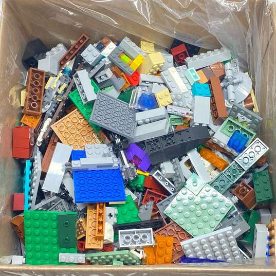 Lego Mixed Lot - 8lbs. image number 1