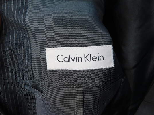 Calvin Klein Dark Grey/Light Grey Vertical Striped Suit Jacket Size 40R image number 3