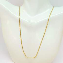 14K Yellow Gold Herringbone Fine Chain Necklace 1.6g alternative image