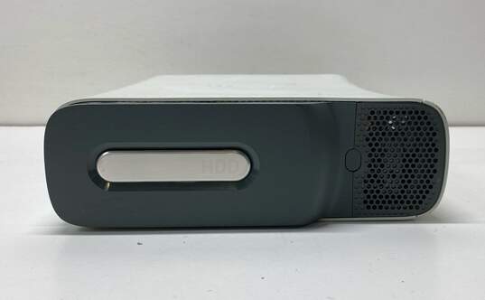 Microsoft Xbox 360 Console For Parts or Repair image number 6