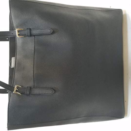 Jet Set Travel Large Saffiano Leather Shoulder Bag