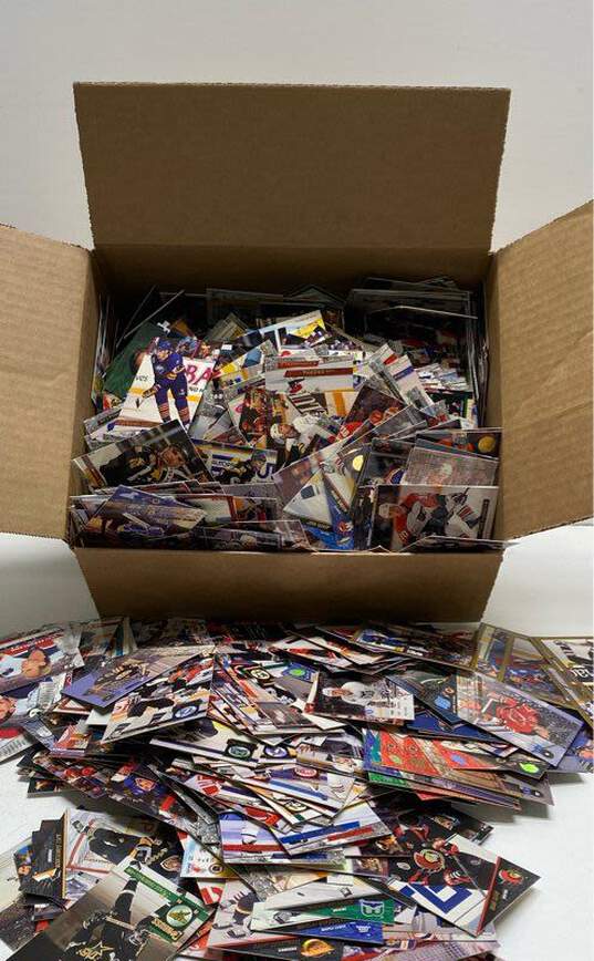 Hockey Trading Cards Box Lot image number 2
