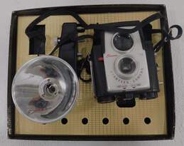 Vintage Kodak Brownie Starflex Camera Outfit With Original Box alternative image