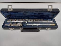 Armstrong Silver Tone Flute w/Matching Hard Black Case