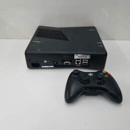 Microsoft Xbox 360 S Console Bundled with Controller alternative image