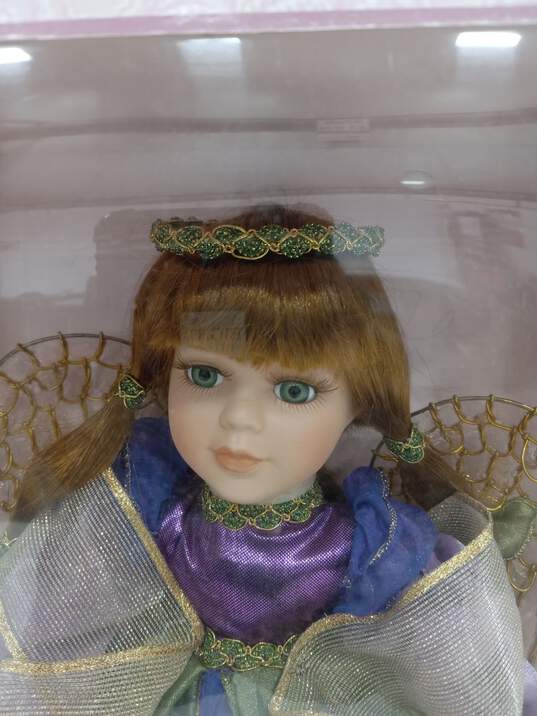 Collectible Memories Handcrafted Jessica & Kimberly Porcelain Dolls - IOB image number 3