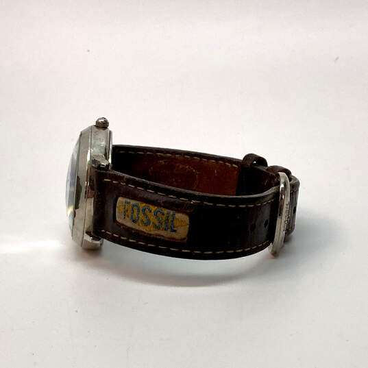 Designer Fossil JR-7503 Brown Leather Strap Water Resistant Wristwatch image number 3