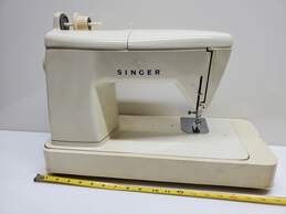 Singer Golden Touch & Sew Deluxe Zig-Zag Model 750 Sewing Machine Untested alternative image