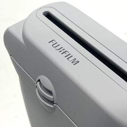 Fujifilm Instax Mini 9 Instant Camera with Case alternative image