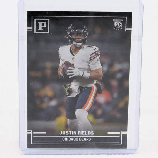 2021 Justin Fields Panini Rookie Chicago Bears image number 1