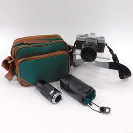 VNTG Minolta Brand SR-T 101 Model 35mm Film Camera w/ Case and Accessories