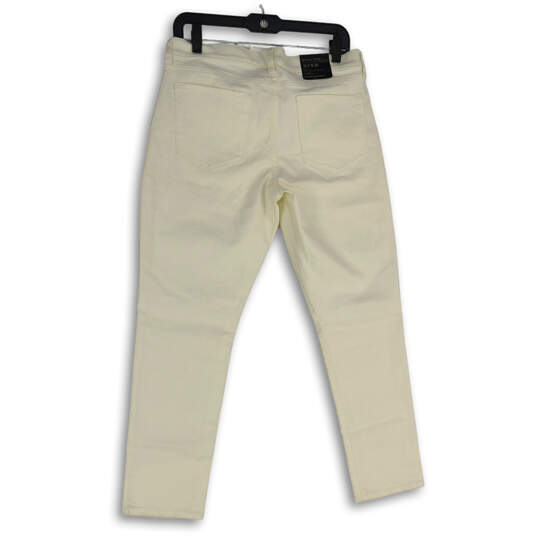 NWT Womens White Denim 5-Pocket Design Skinny Leg Cropped Jeans Size 30/10R image number 2