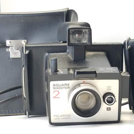 Lot of 4 Assorted Vintage Polaroid Cameras image number 2