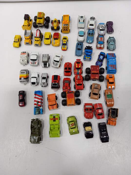 Bundle of Assorted Galoob Micro Machines Cars & Trucks image number 3