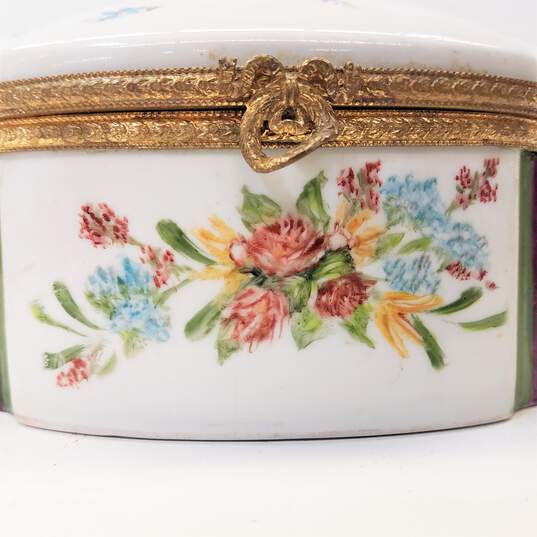 Limoges Vintage Keepsake Porcelain Hinged Keepsake Box image number 2