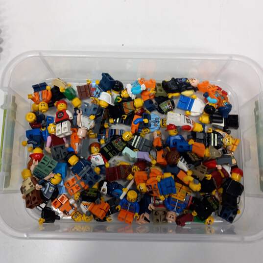 0.6lb Lot of Assorted Lego Building Toy Minifigures image number 1