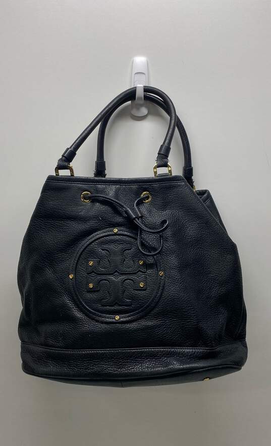 Tory Burch Pebble Leather Maisey Shopper Hobo Tote Black image number 1