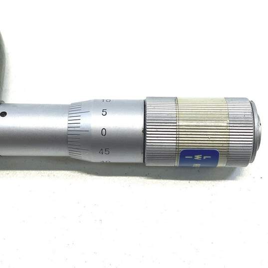 Mitutoyo Outside Micrometer 0-25mm -- .001mm w case - FUNCTIONAL image number 4