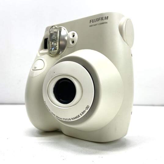 Fujifilm Instax Mini 7S Instant Camera image number 4